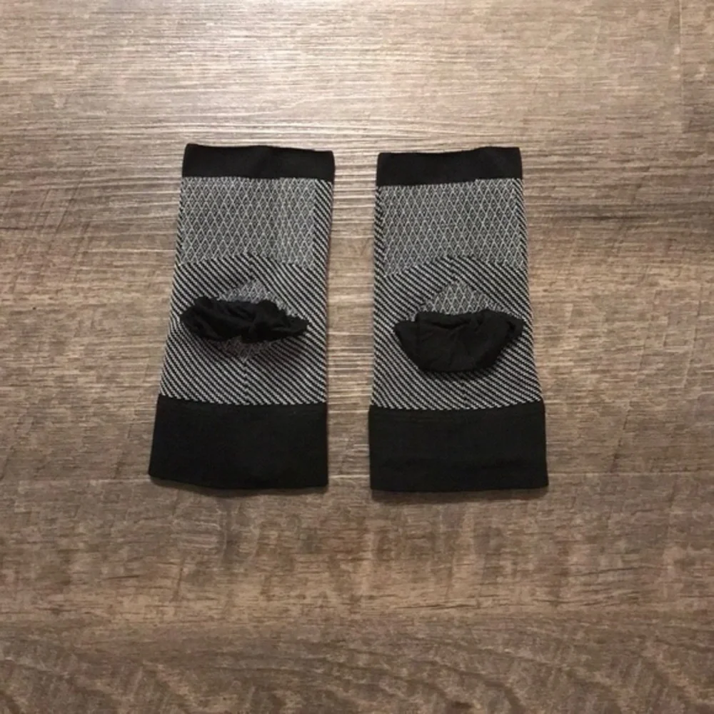 Toeless fitness socks